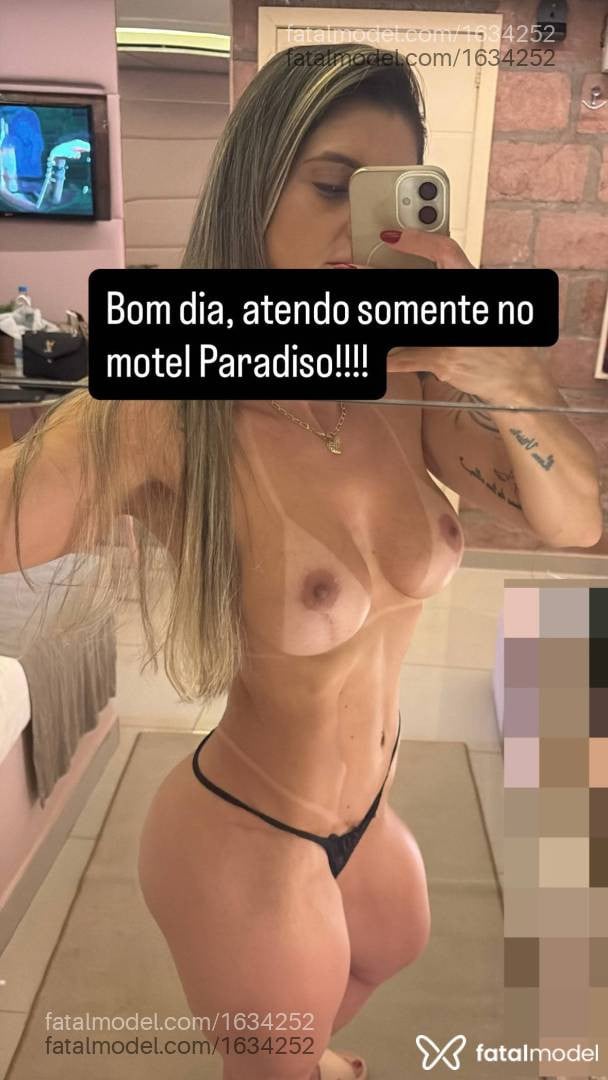 Acompanhante mulher loira (o) de olhos mel - Bianca