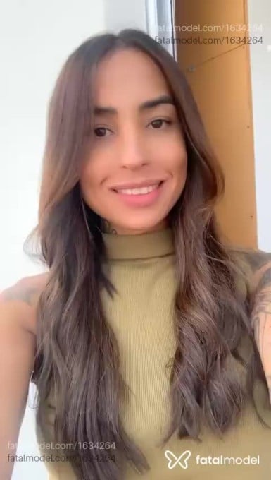 Acompanhante mulher trans morena (o) de olhos castanhos - Sasá Acompanhante mulher trans morena (o) de olhos castanhos - Sasá