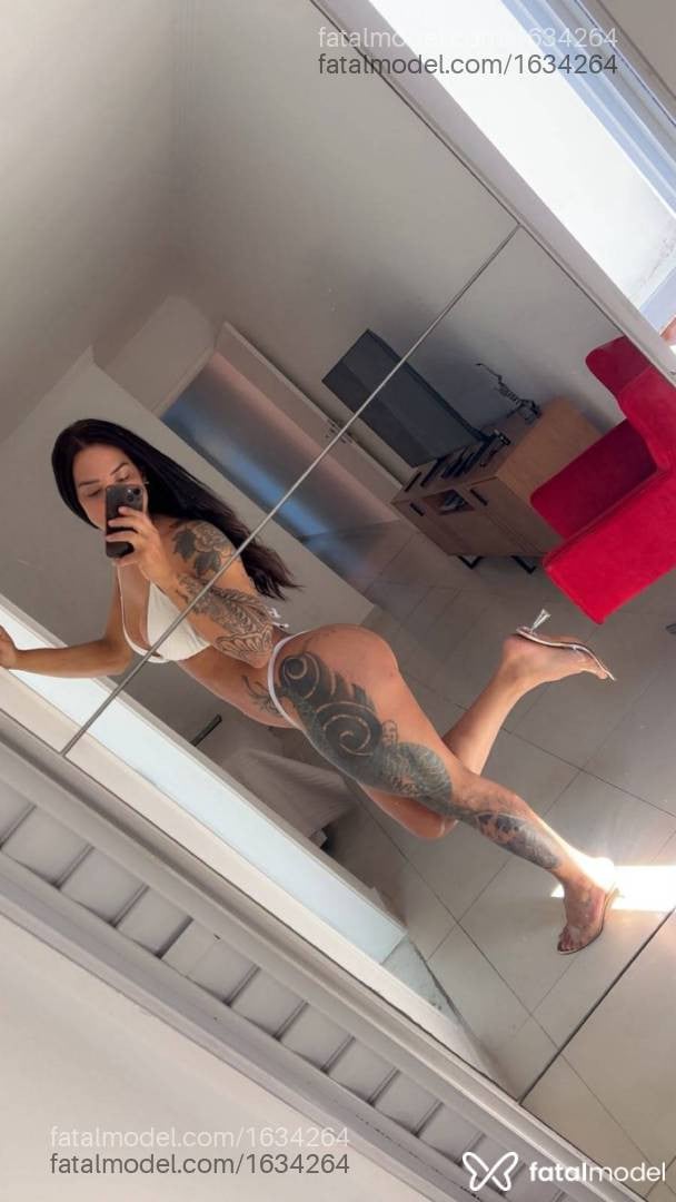 Acompanhante mulher trans morena (o) de olhos castanhos - Sasá