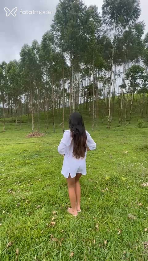 Acompanhante mulher com cabelo castanho de olhos castanhos em Araranguá Acompanhante mulher com cabelo castanho de olhos castanhos em Araranguá - Laura