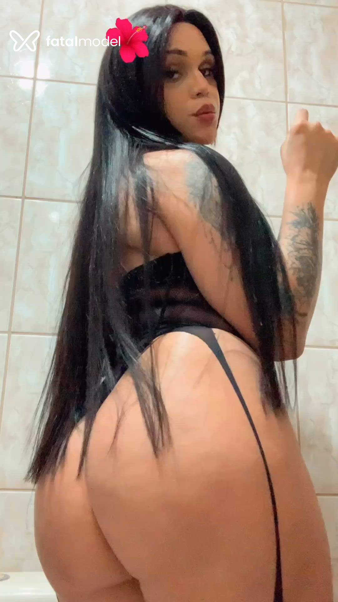 Acompanhante travesti morena (o) de olhos castanhos - LUNA TRINDADE