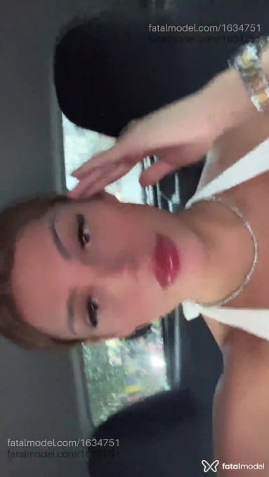 Acompanhante travesti morena (o) de olhos castanhos - Sabrinna