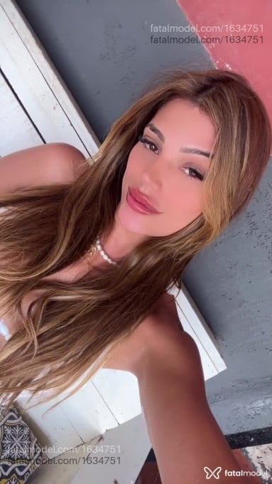 Acompanhante travesti morena (o) de olhos castanhos - Sabrinna