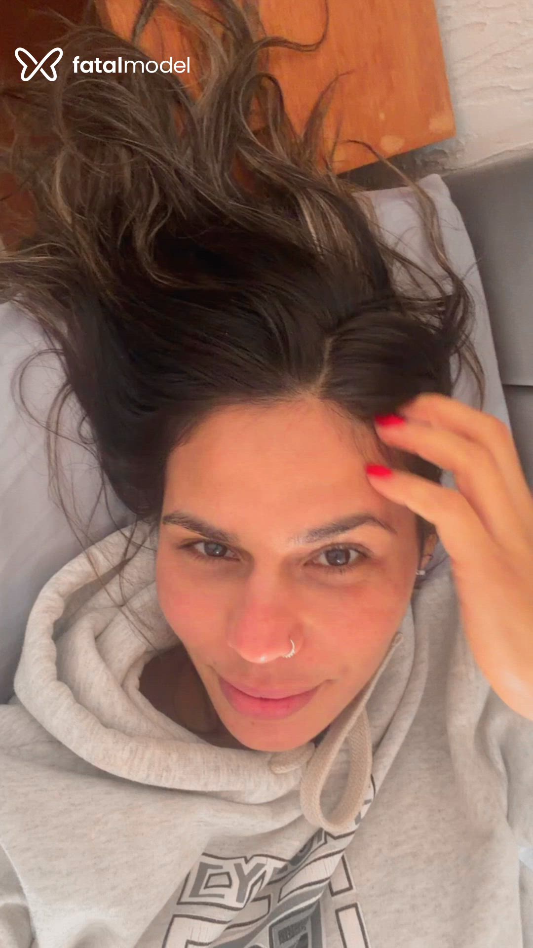 Acompanhante mulher loira (o) de olhos castanhos - NICOLE FERRARI Acompanhante mulher loira (o) de olhos castanhos - NICOLE FERRARI