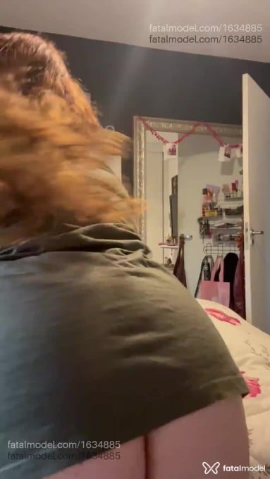 Acompanhante mulher ruiva (o) de olhos verdes - Lídia Sinner