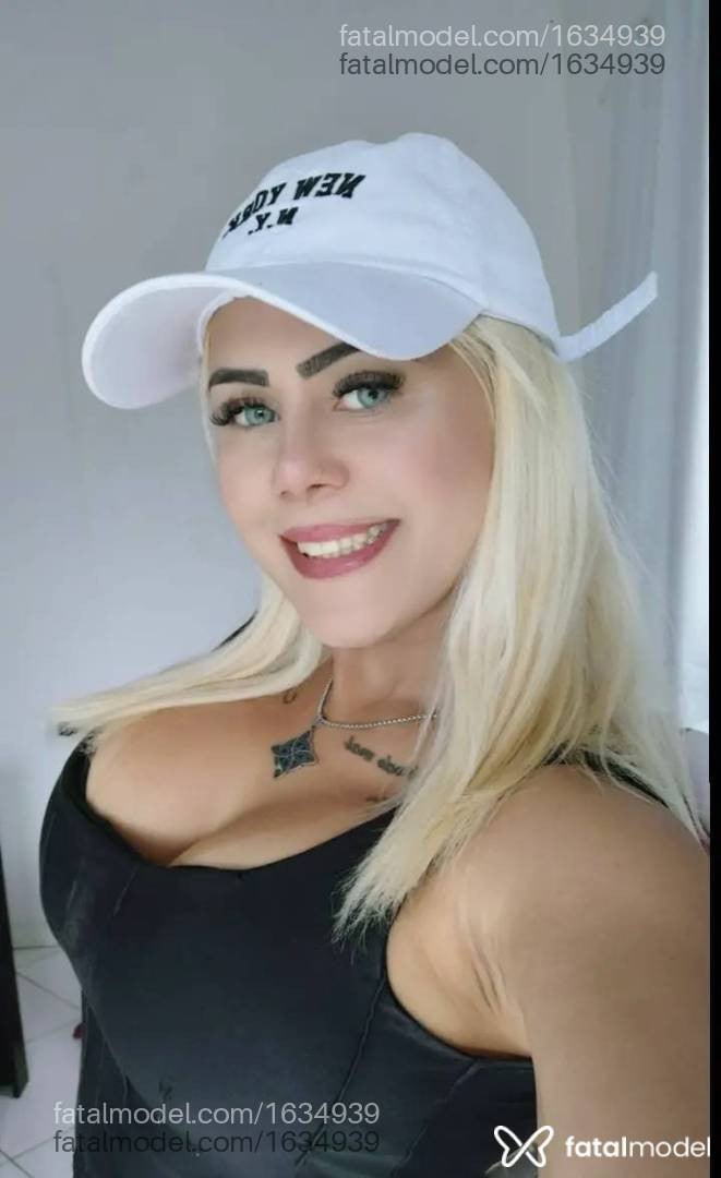 Acompanhante mulher loira (o) de olhos mel - SOFIA
