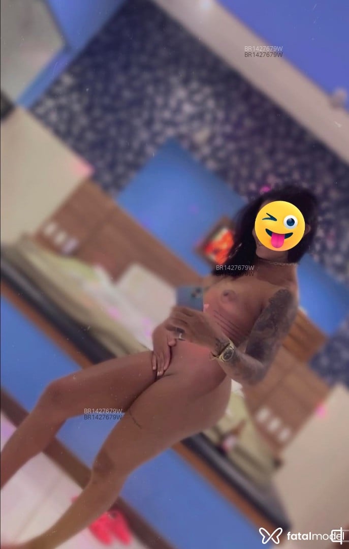 Acompanhante travesti morena (o) de olhos pretos em Betim - Yarah