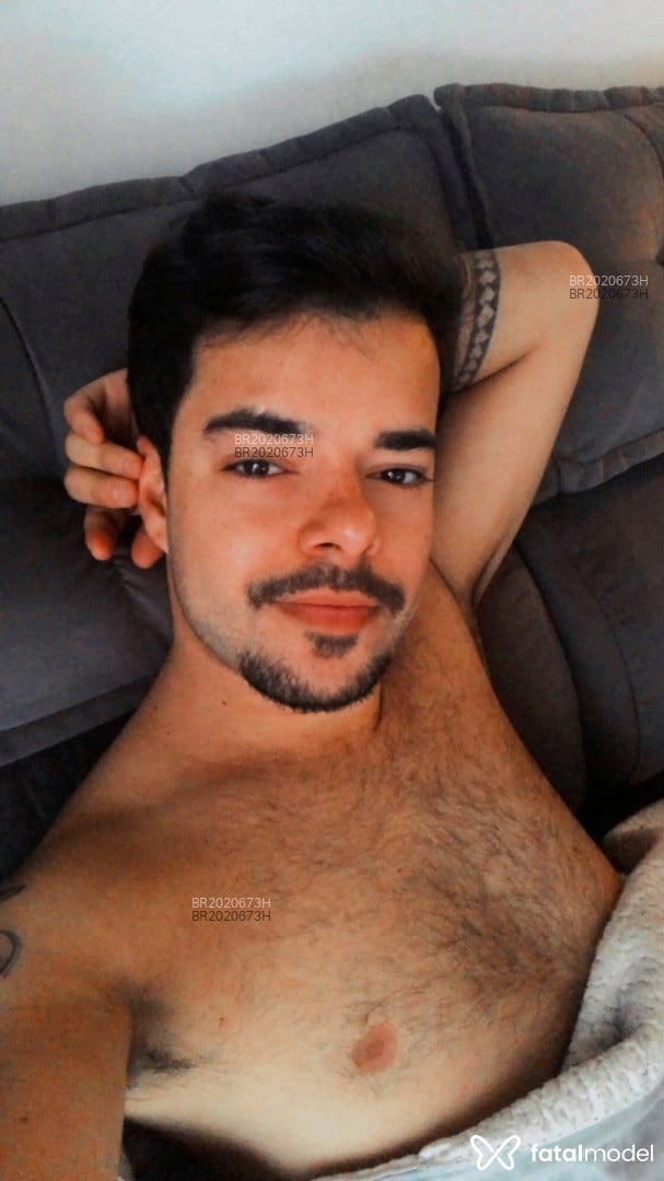 Acompanhante homem com cabelo castanho de olhos castanhos em São Paulo Acompanhante homem com cabelo castanho de olhos castanhos em São Paulo - Luandurte