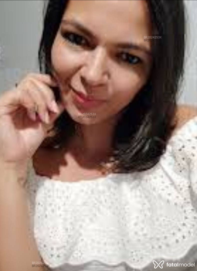 Acompanhante mulher morena (o) de olhos castanhos em Virtual - Leona
