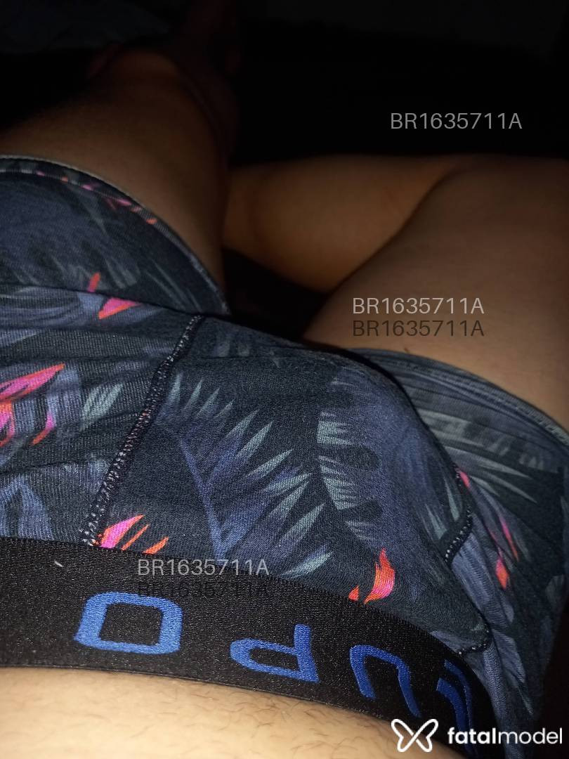 Acompanhante homem com cabelo castanho de olhos castanhos em Virtual - Estevão