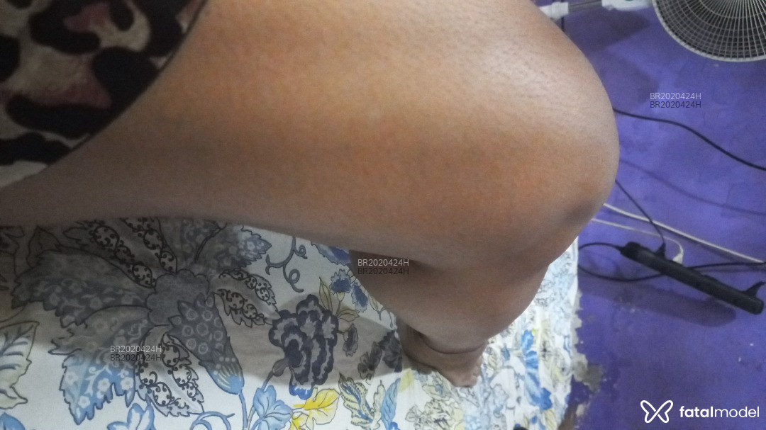 Acompanhante mulher morena (o) de olhos castanhos em Virtual - Talliyah