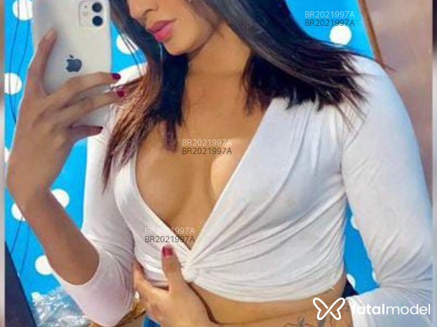 Acompanhante mulher trans morena (o) de olhos castanhos em Estrela - Amanda Ferraz