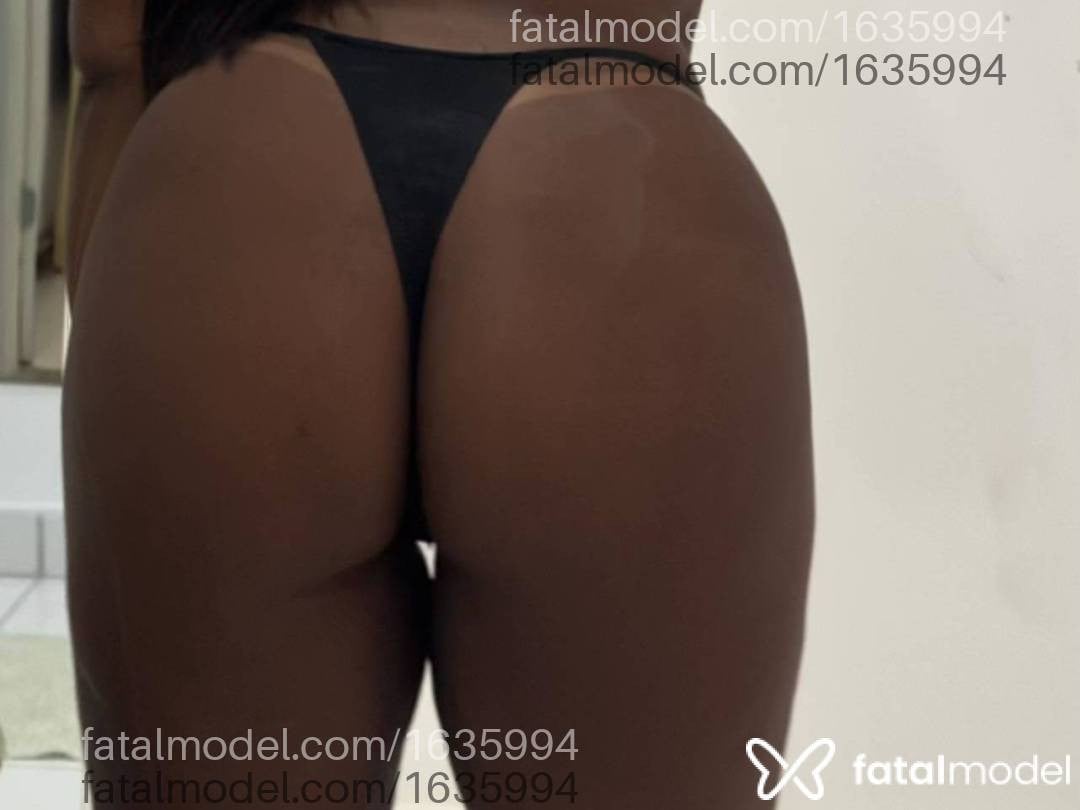Acompanhante mulher morena (o) de olhos castanhos - Lara Duarte Acompanhante mulher morena (o) de olhos castanhos - Lara Duarte