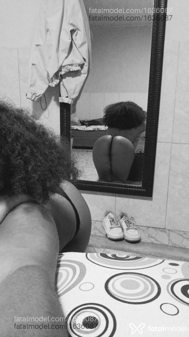 Acompanhante mulher com cabelo castanho de olhos castanhos - Analu