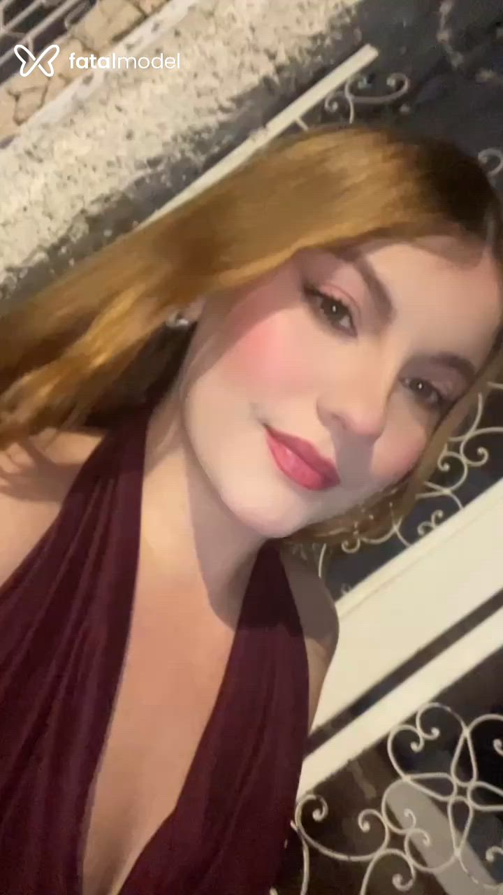 Acompanhante mulher loira (o) de olhos verdes - Sophia