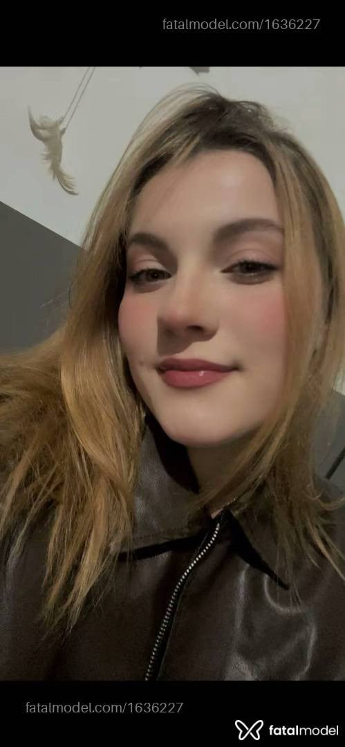 Acompanhante mulher loira (o) de olhos verdes - Sophia