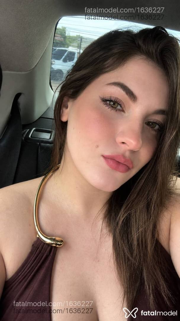 Acompanhante mulher loira (o) de olhos verdes - Sophia