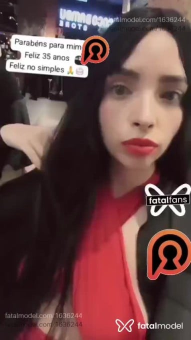 Acompanhante mulher loira (o) de olhos castanhos em São Paulo - Leny Royals