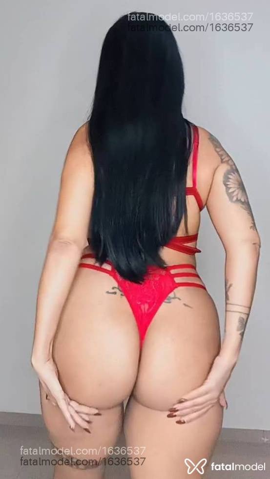 Acompanhante mulher morena (o) de olhos verdes - Larissa maia