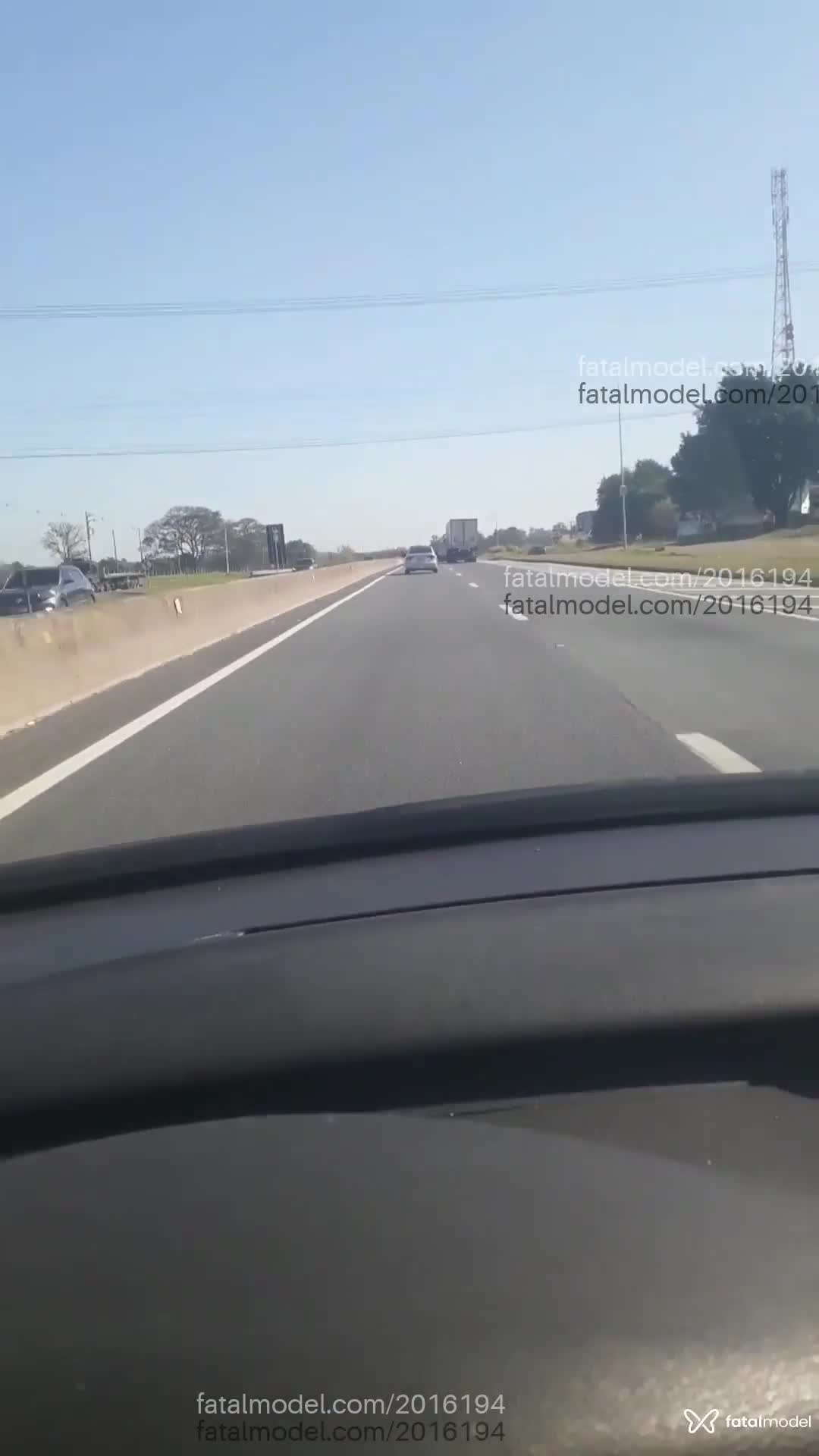 Acompanhante homem com cabelo castanho de olhos castanhos em Pindamonhangaba - Gabriel
