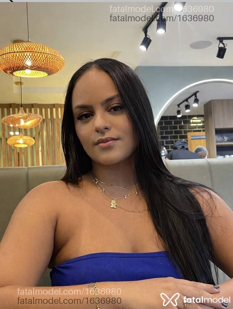 Acompanhante mulher morena (o) de olhos pretos - Anne Souza