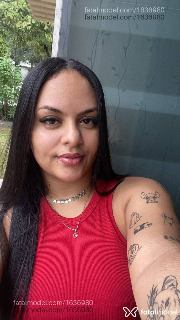 Acompanhante mulher morena (o) de olhos pretos - Anne Souza