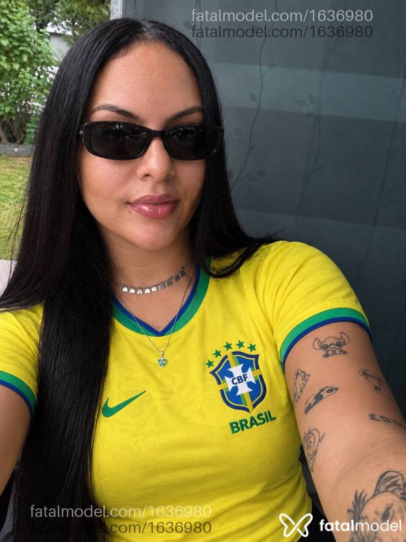 Acompanhante mulher morena (o) de olhos pretos - Anne Souza
