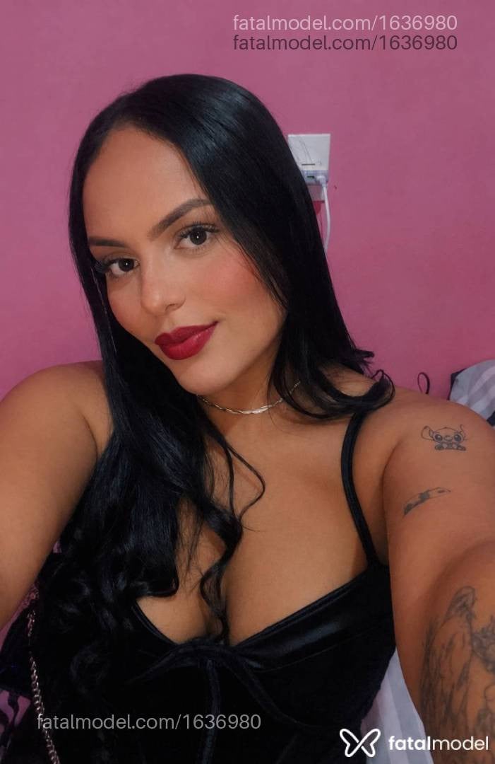 Acompanhante mulher morena (o) de olhos pretos - Anne Souza