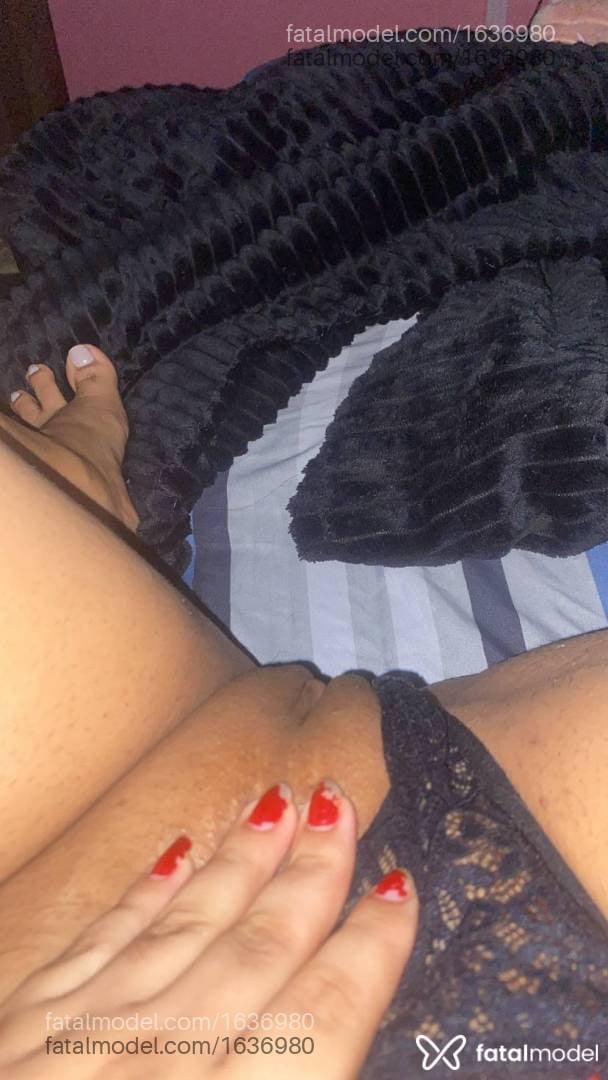 Acompanhante mulher morena (o) de olhos pretos - Anne Souza
