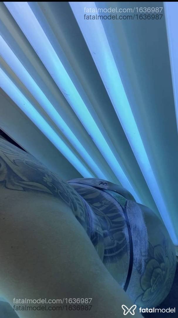 Acompanhante mulher com cabelo castanho de olhos mel - Júlia reis