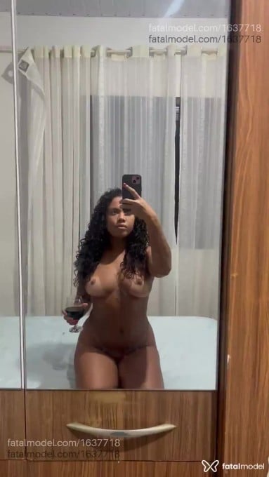 Acompanhante mulher com cabelo castanho de olhos mel em Santana do Livramento - JENNIFER ALCANTARA