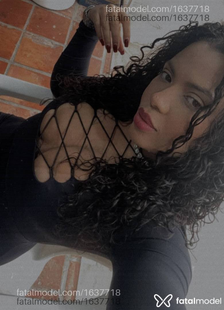 Acompanhante mulher com cabelo castanho de olhos mel - JENNIFER ALCANTARA