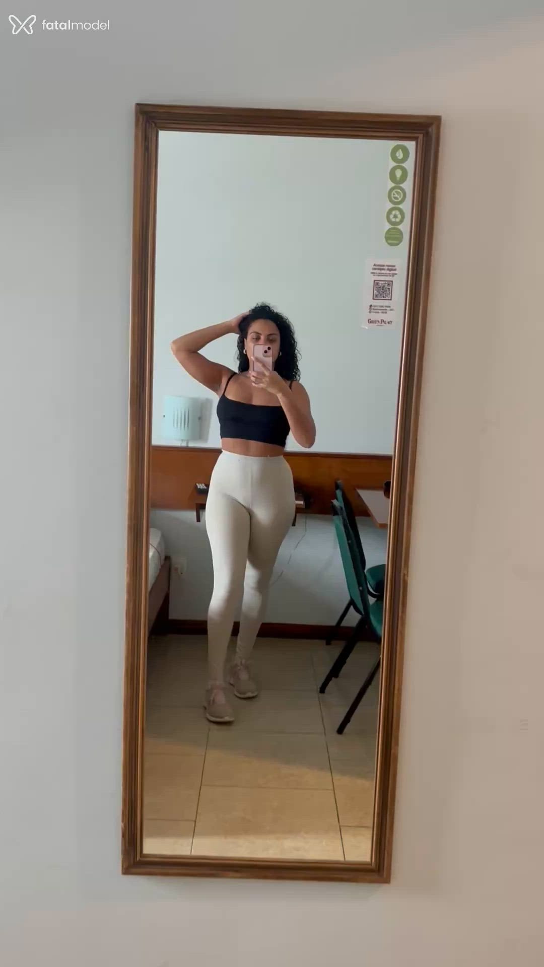 Acompanhante mulher com cabelo castanho de olhos mel em Santana do Livramento Acompanhante mulher com cabelo castanho de olhos mel em Santana do Livramento - JENNIFER ALCANTARA