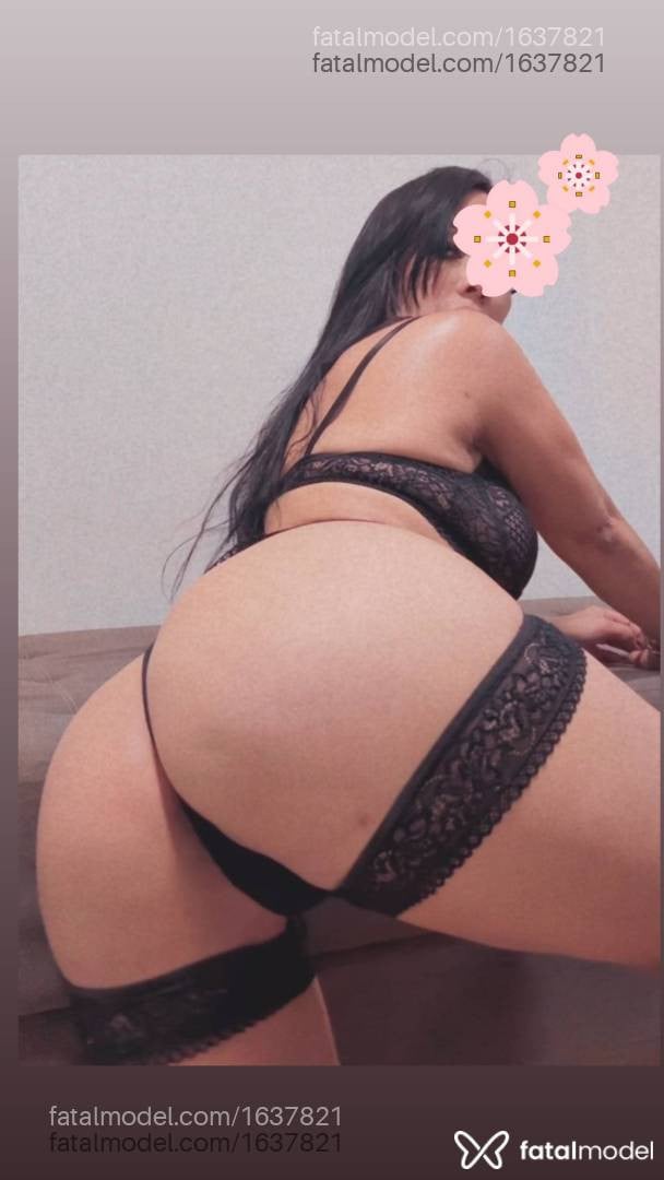 Acompanhante mulher com cabelo castanho de olhos castanhos - Yumi