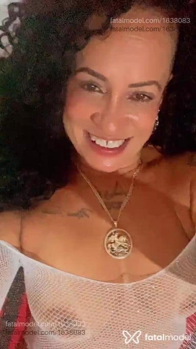 Acompanhante mulher com cabelo castanho de olhos castanhos em Rio das Ostras - Greice Kelly
