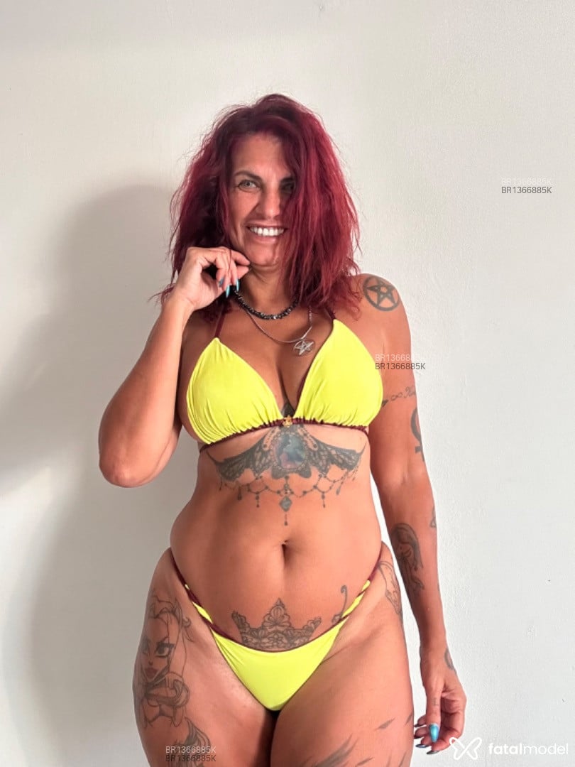 Acompanhante mulher ruiva (o) de olhos verdes em São Paulo - Melissa Devassa