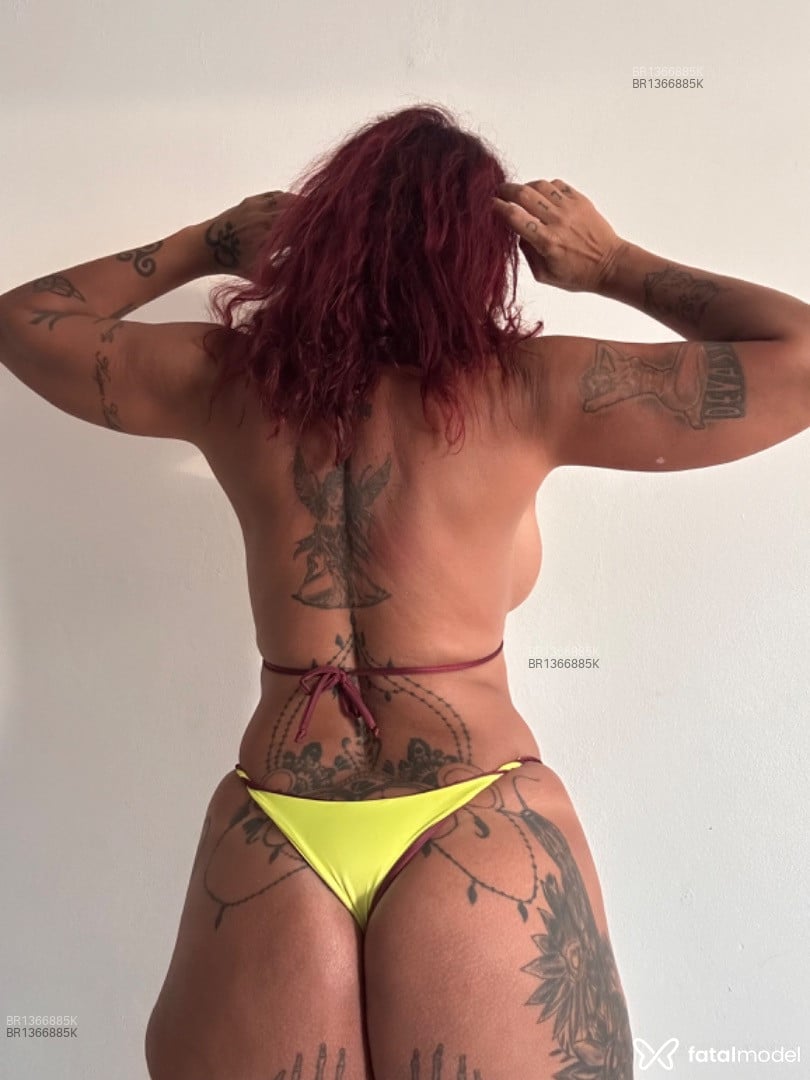 Acompanhante mulher ruiva (o) de olhos verdes em São Paulo - Melissa Devassa