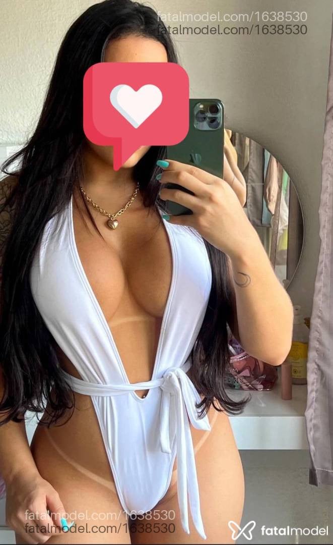 Acompanhante mulher com cabelo castanho de olhos castanhos - Liana Demarchi