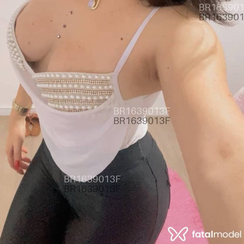 Acompanhante mulher com cabelo castanho de olhos castanhos em Lages - Bruna Pereira