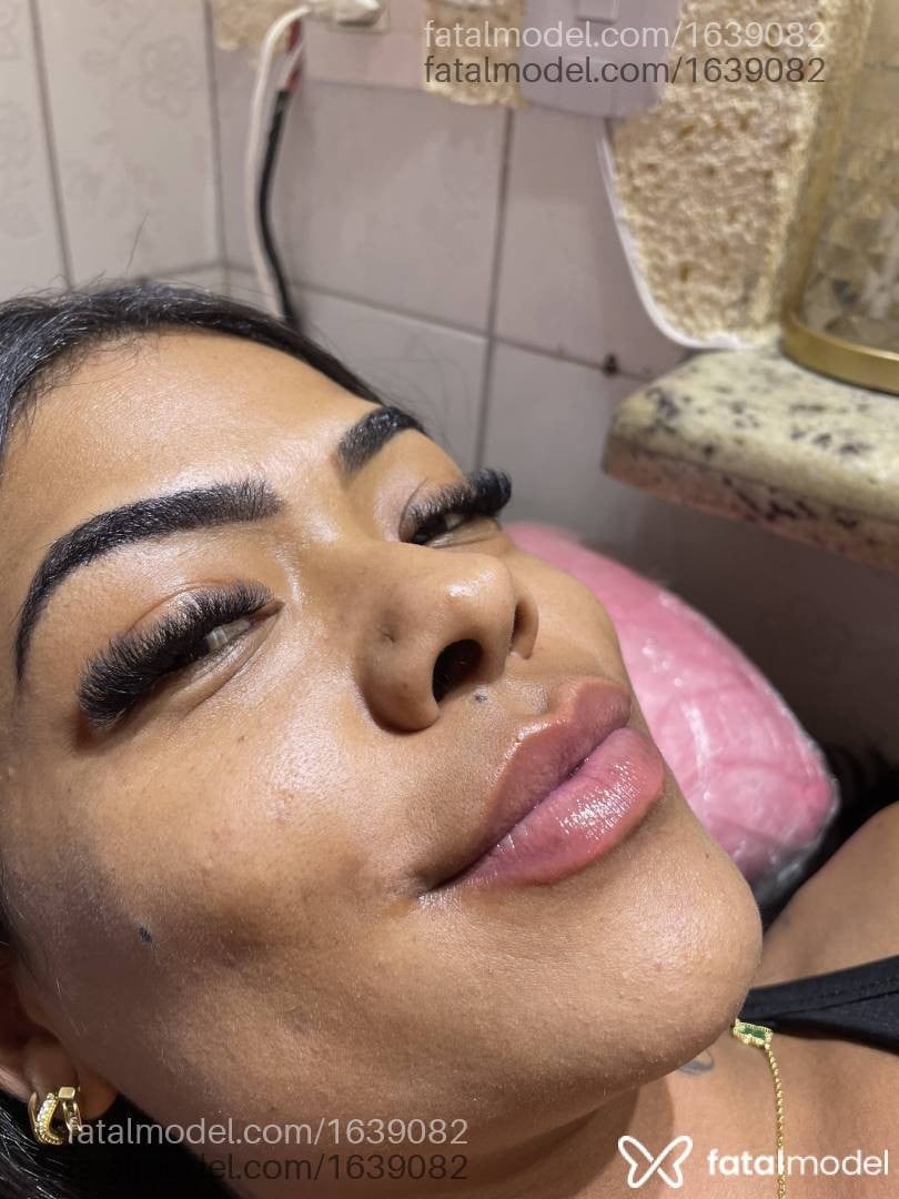 Acompanhante mulher morena (o) de olhos castanhos em Eunápolis - Alexia Ubaldo