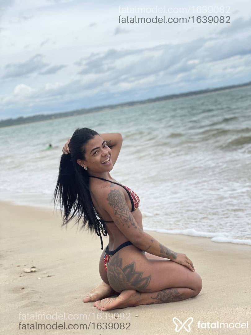Acompanhante mulher morena (o) de olhos castanhos - Lexxaa Ubaldo