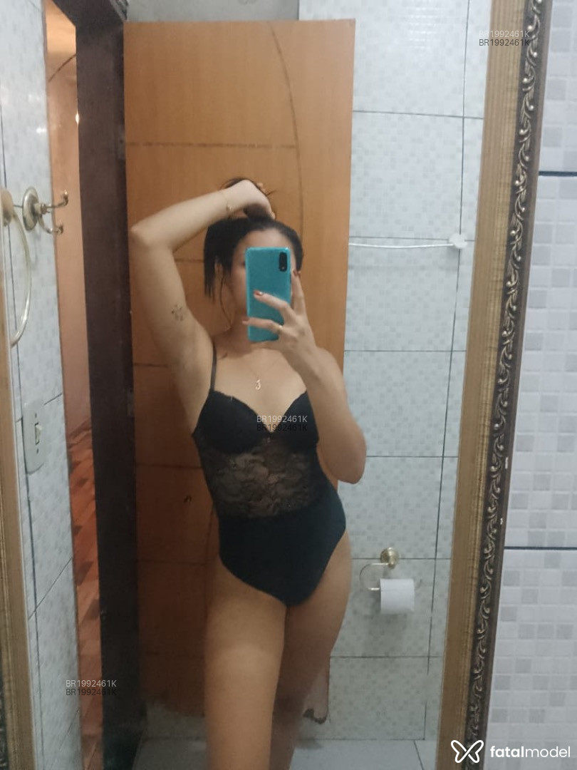 Acompanhante homem morena (o) de olhos castanhos em Belém - Júlia Santos