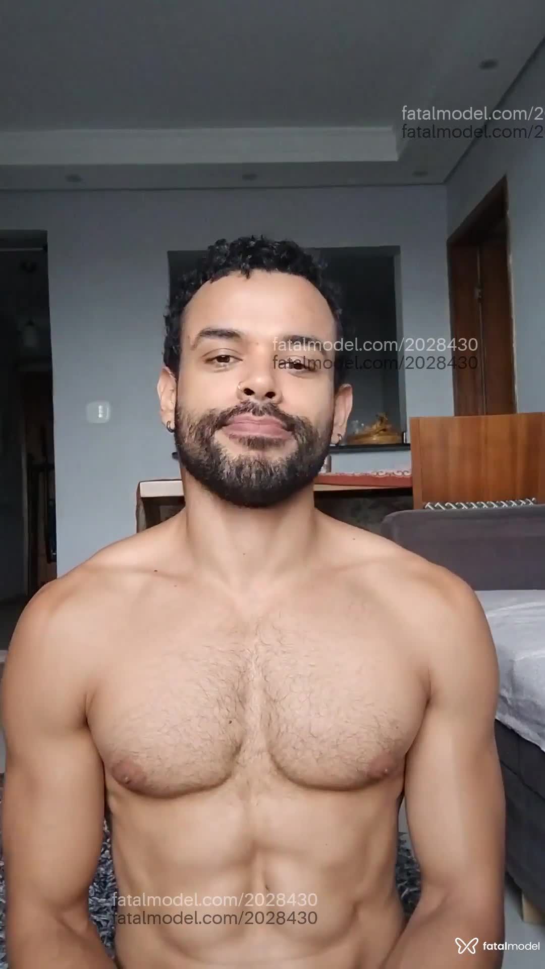 Acompanhante homem com cabelo castanho de olhos castanhos em São Paulo - Vini
