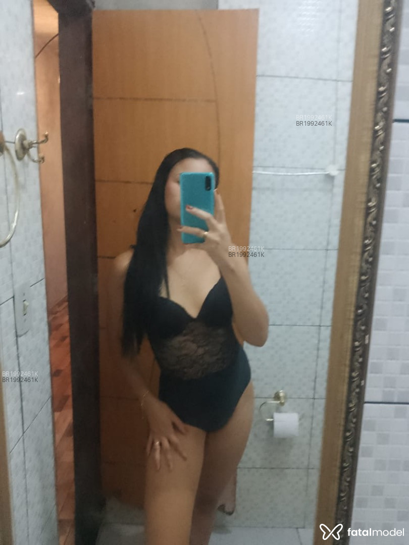 Acompanhante homem morena (o) de olhos castanhos em Belém - Júlia Santos