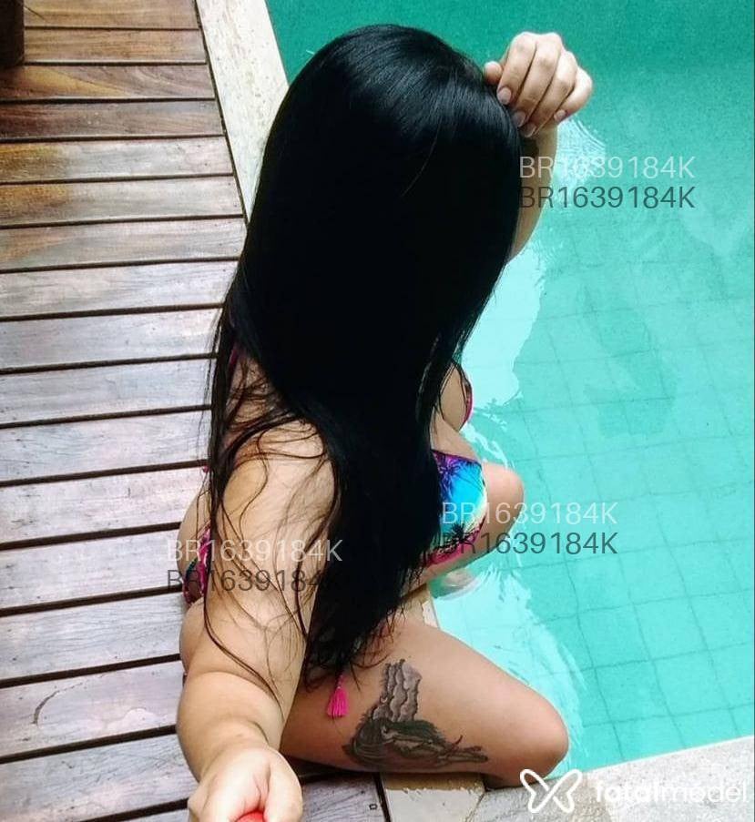 Acompanhante mulher morena (o) de olhos pretos - Yaraa