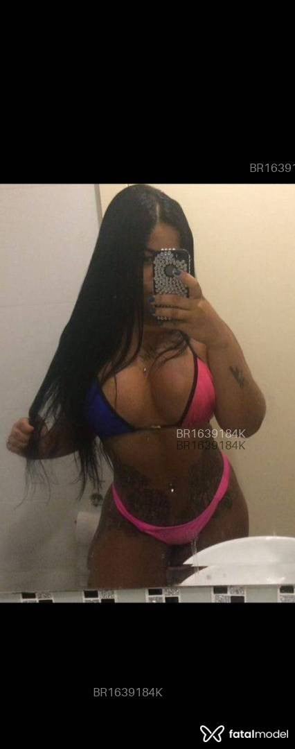Acompanhante mulher morena (o) de olhos pretos - Yaraa
