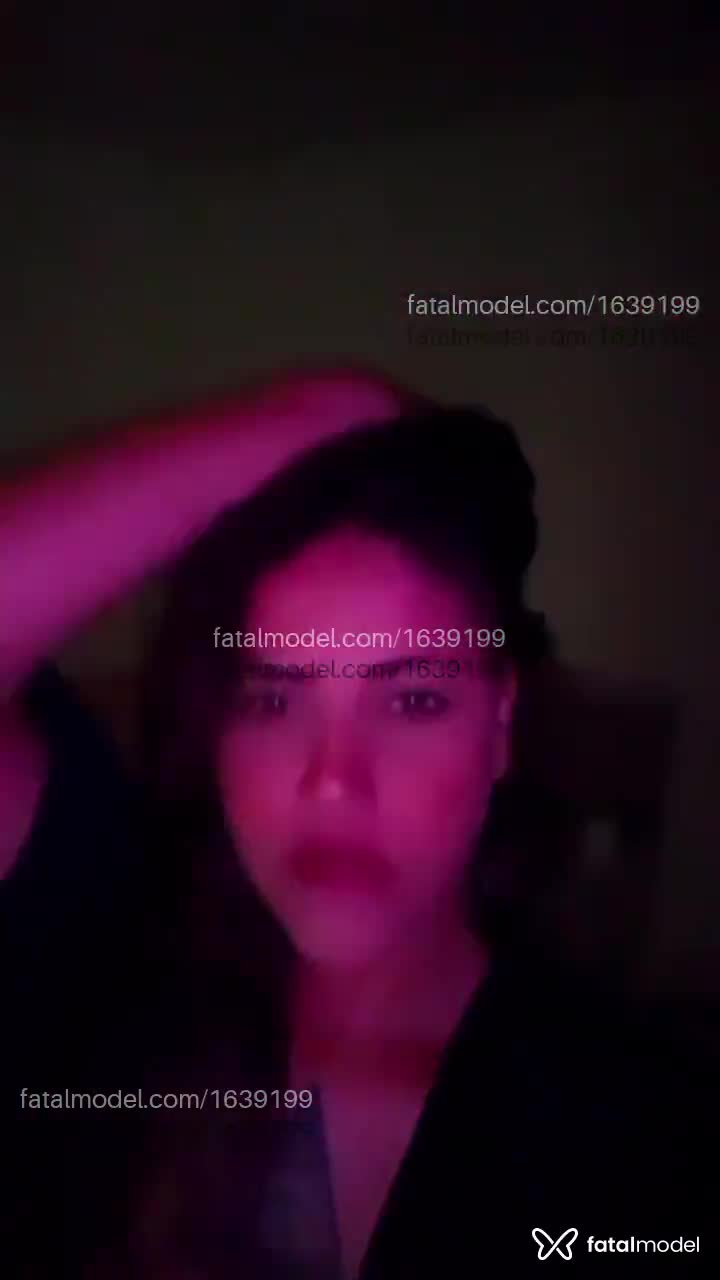 Acompanhante mulher com cabelo castanho de olhos mel em Canoinhas - Faby Andrade