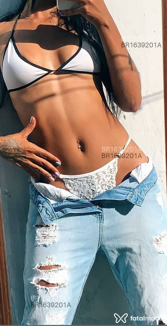 Acompanhante mulher morena (o) de olhos pretos em Caruaru - Jade fernandes
