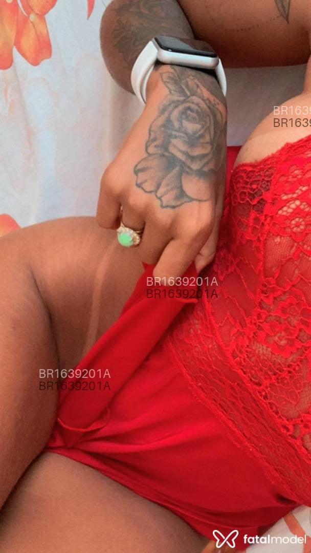 Acompanhante mulher morena (o) de olhos pretos em Caruaru - Jade fernandes