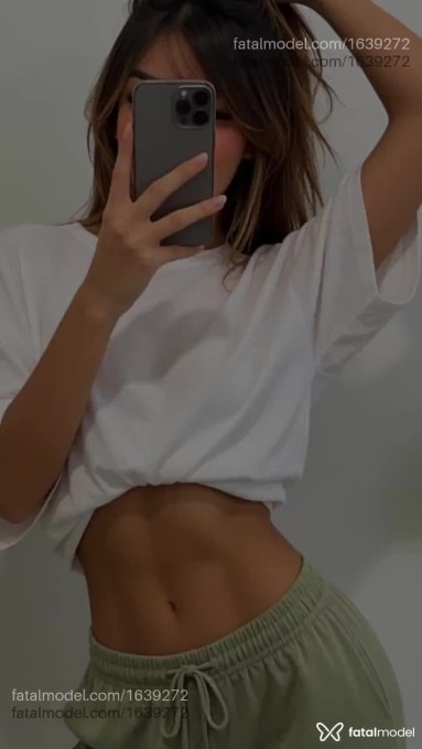Acompanhante mulher com cabelo castanho de olhos castanhos em Pouso Alegre - Mia